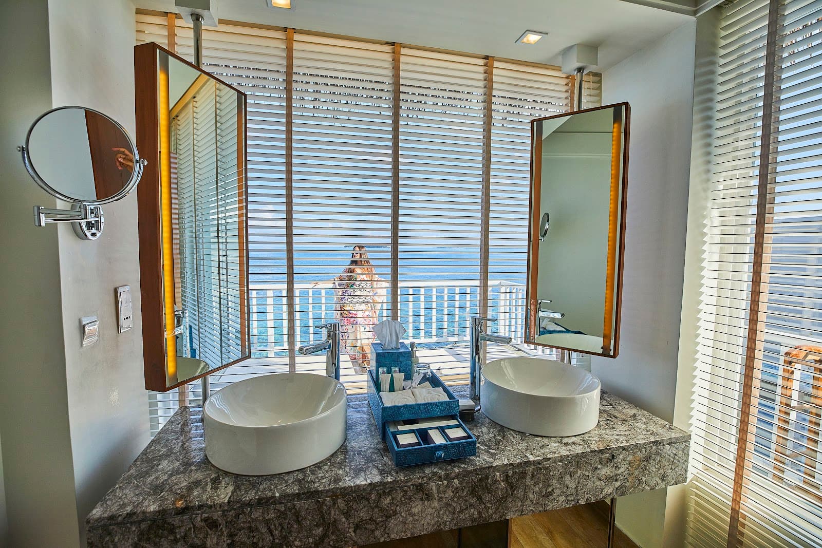 Machchafushi Island Resort & Spa Maldives, The Centara Collection 6