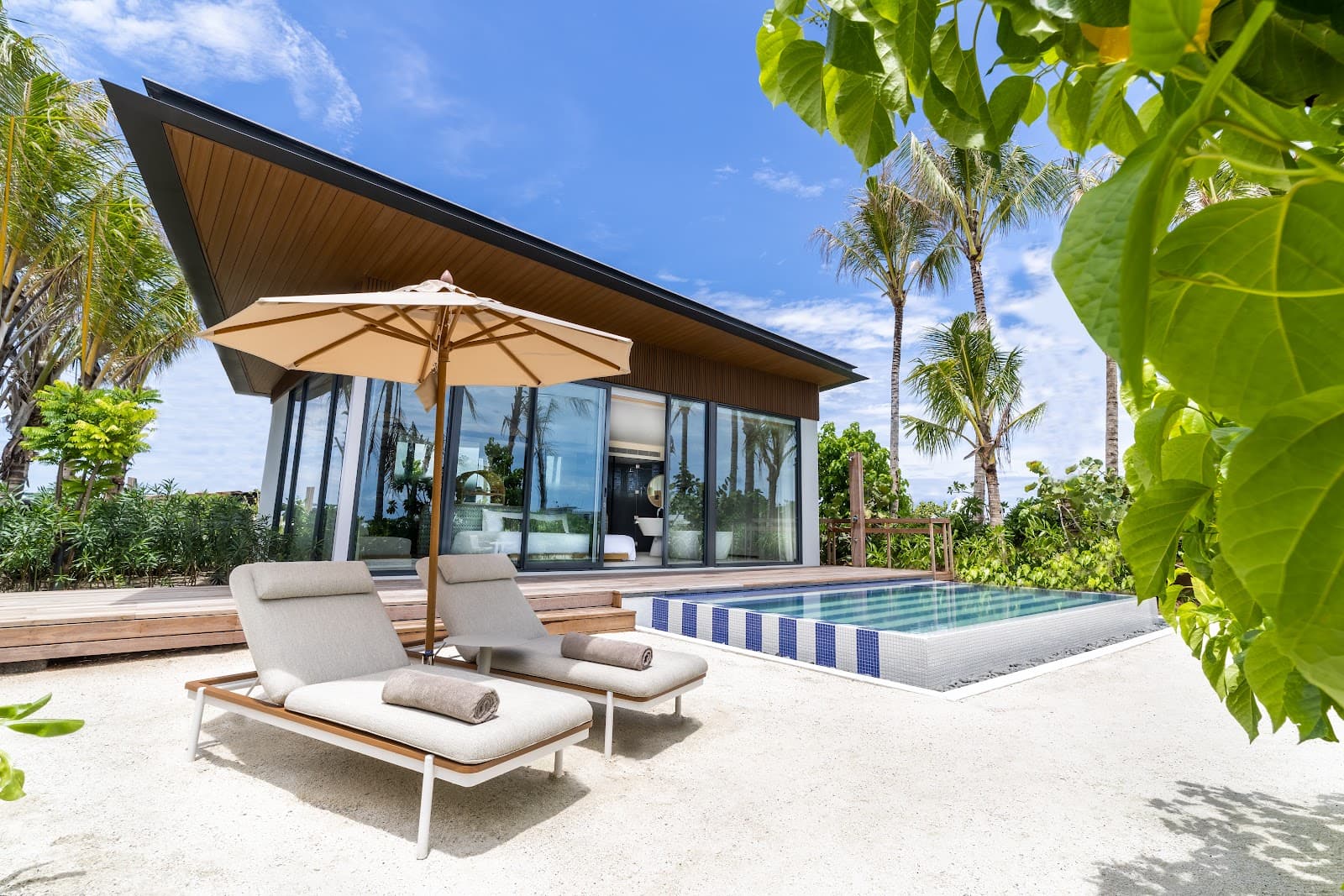 SO/ Maldives 6