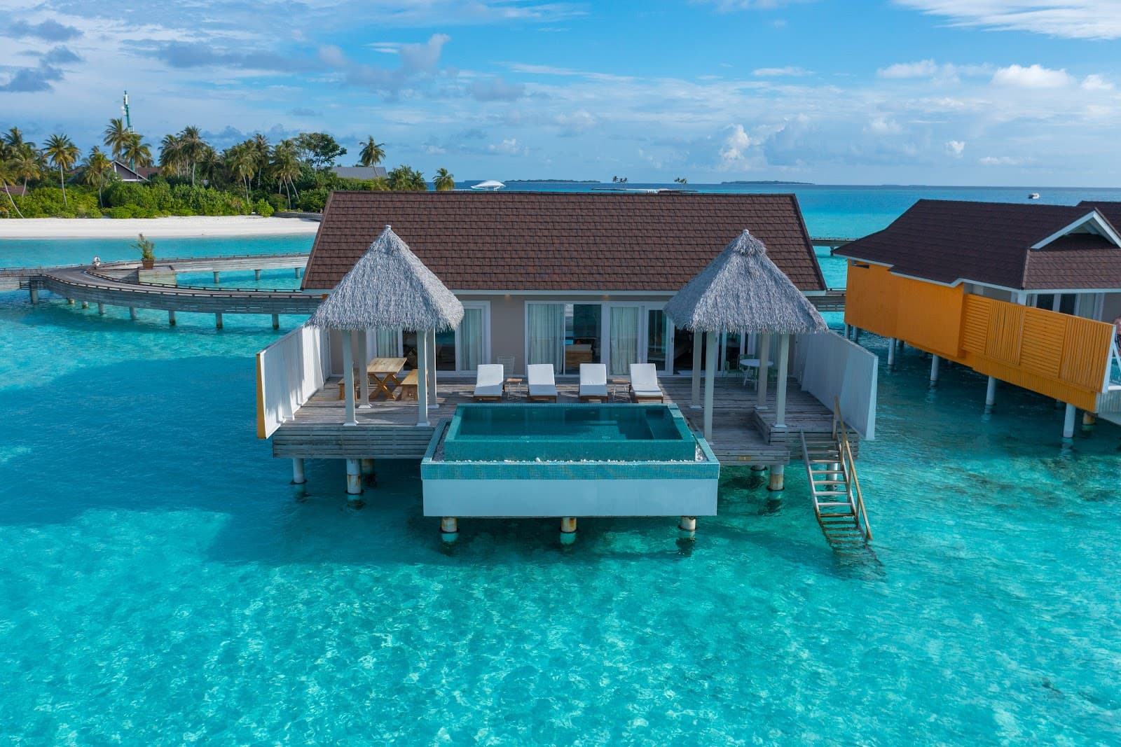 The Standard Huruvalhi Maldives 3