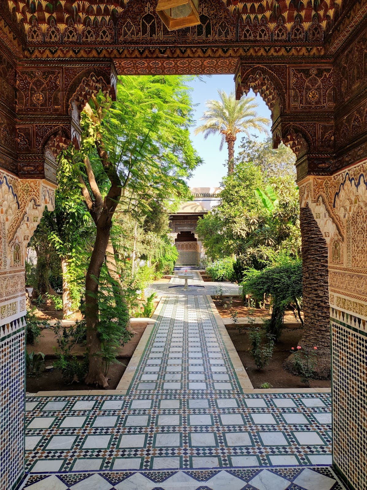 Iconic Moorish archway looking into the palace gardens.