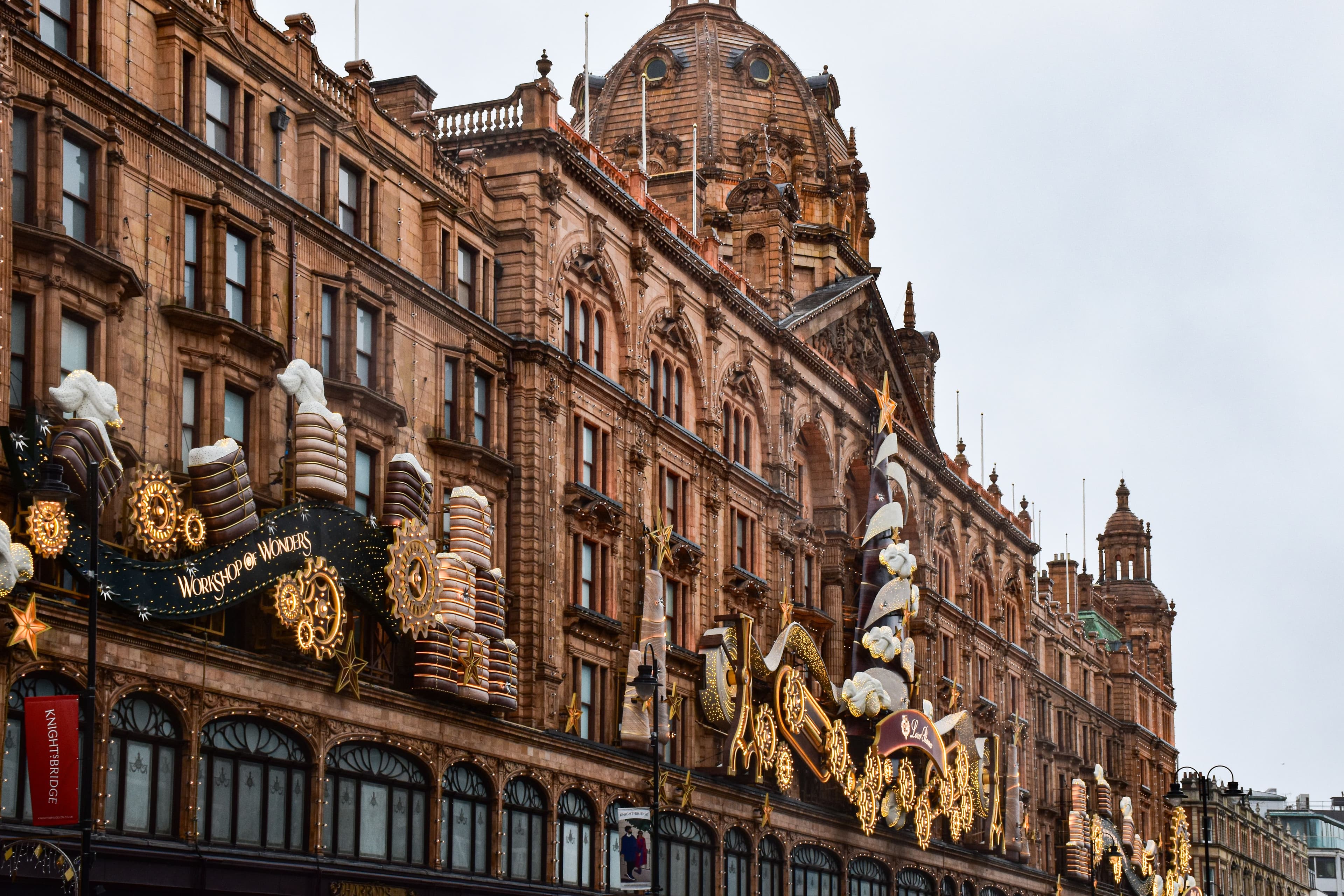 5 Luxury Shopping Destinations in London: From Harrods to Bicester Village